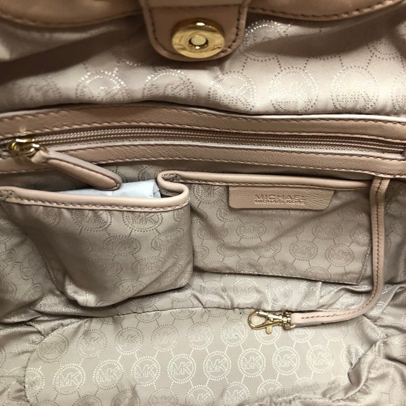 Michael Kors Blush Leather Ring Tote NWT - Picture 7 of 11